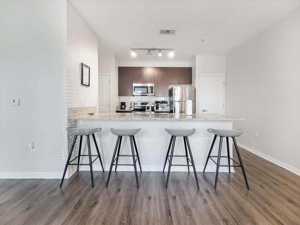 Getaway Apartment Near Beaches And Airport Tampa Bagian luar foto