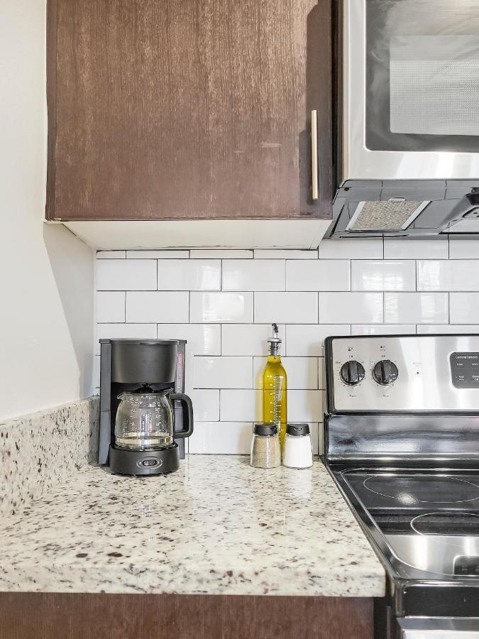 Getaway Apartment Near Beaches And Airport Tampa Bagian luar foto